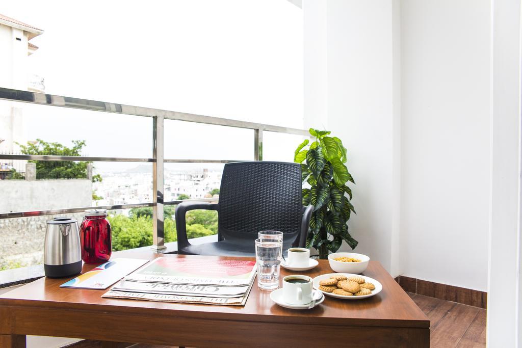Aptly Premium Serviced Apartments - A Brand Unit Of Skyla - Lotus Pond Haïdarabad Extérieur photo